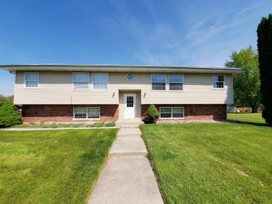 Main picture of 5576 Aspen Ave