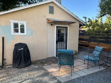 Main picture of 3413 Del Chiaro Way