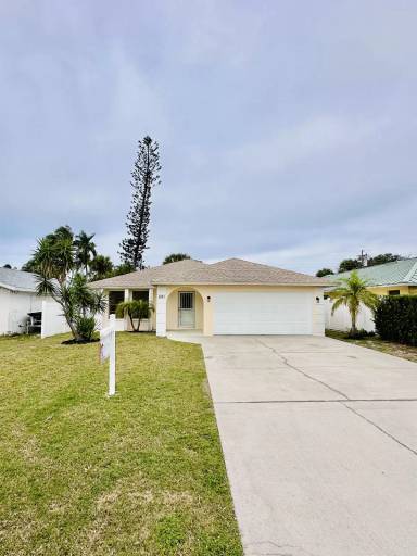 Main picture of 543 103rd Ave N