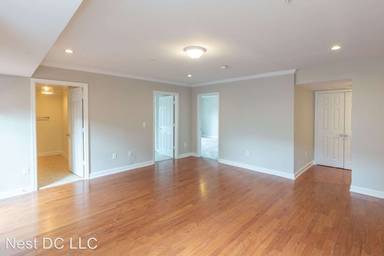 Main picture of 5414 1st Pl NW