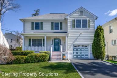 Main picture of 617 Harold St