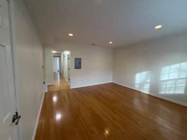 Main picture of 937 Randolph St NW