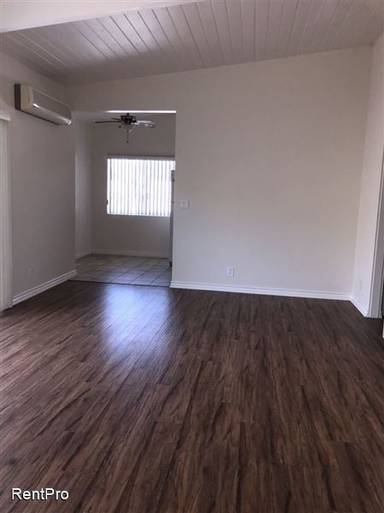 Main picture of 1433 25th St