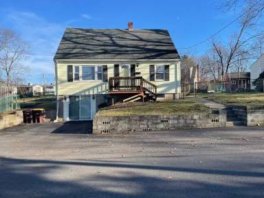 Main picture of 133 Circuit Ave