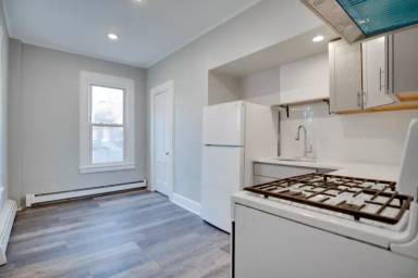 Main picture of 398 Summer Ave