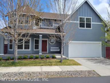 Main picture of 135 NE Telima Ln