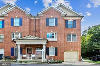 Main picture of 102 Ridgepoint Pl