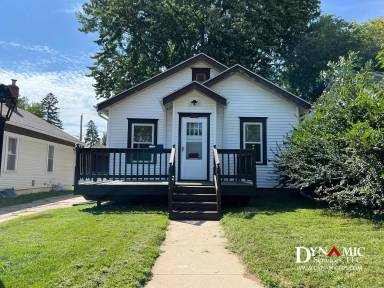 Main picture of 1917 S Duluth Ave