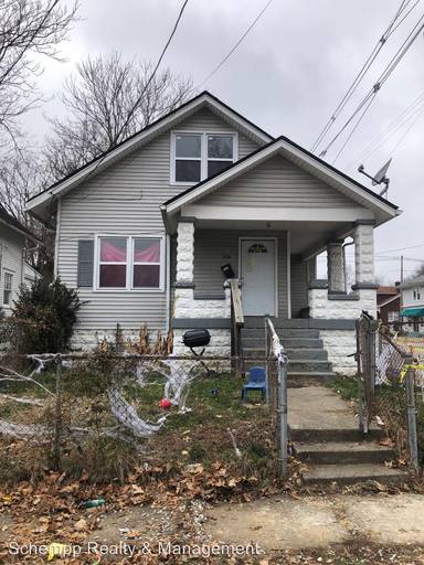 Main picture of 200 S 43rd St
