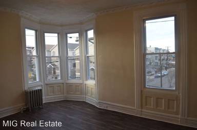 Main picture of 286 Sussex Ave