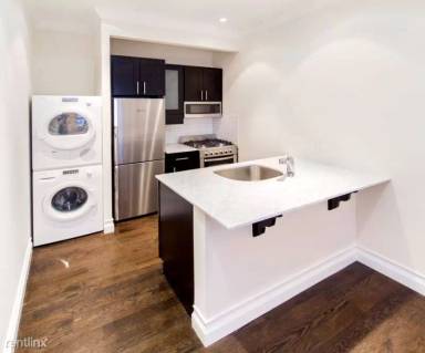 Main picture of 350 3rd Ave