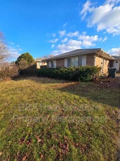 Main picture of 847 Byron Ave