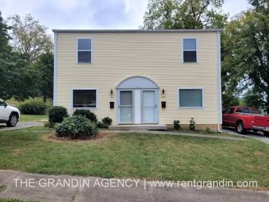 Main picture of 127 W Augusta Ave