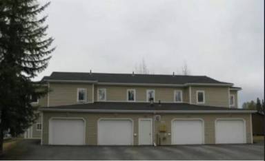 Main picture of 163 Syracuse Ct