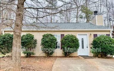 Main picture of 2275 Fleetwood Dr