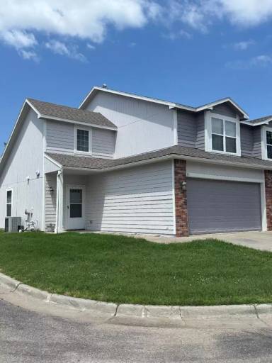 Main picture of 1500 E 24th St