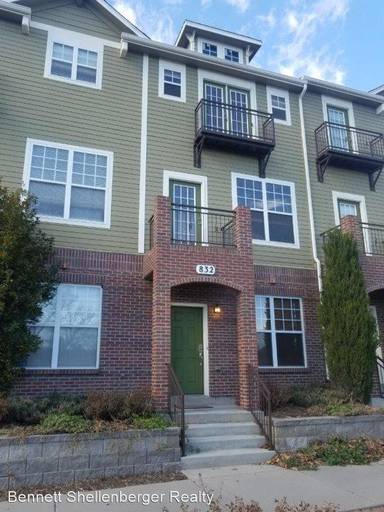 Main picture of 832 S Wahsatch Ave