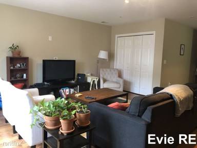 Main picture of 47 Chelsea St