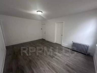 Main picture of 49 Fabyan Pl