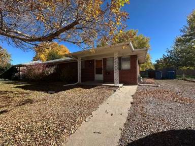 Main picture of 150 S Cody Ct