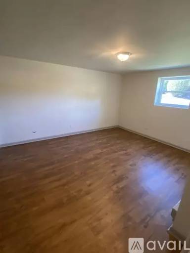Main picture of 1013 W Parkway Ave
