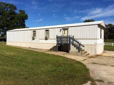 Main picture of 988 Benson Hardee Rd
