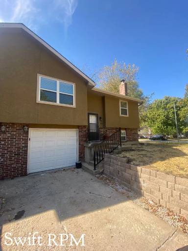 Main picture of 6000 Haskins St