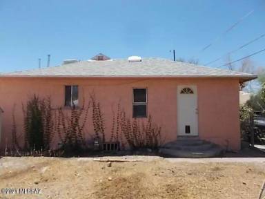 Main picture of 822 N Perry Ave