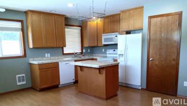 Main picture of 1241 State Ave
