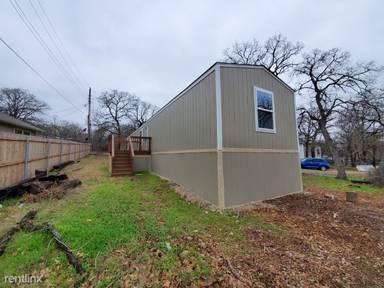 Main picture of 1681 Long Ave