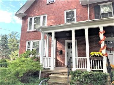 Main picture of 707 Wayne Ave
