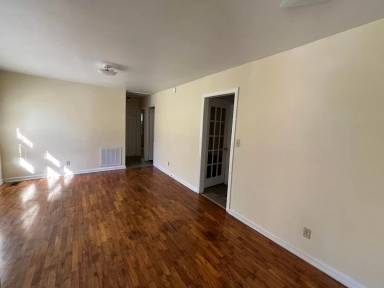 Main picture of 24 Pinecrest Dr NW