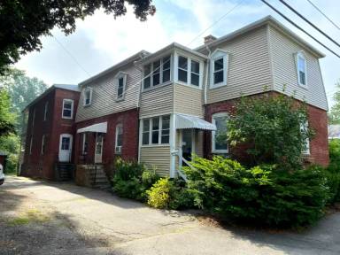 Main picture of 50 Williams St