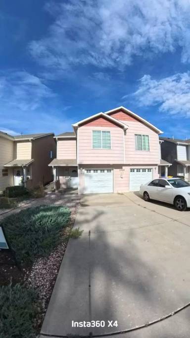 Main picture of 2928 Main St