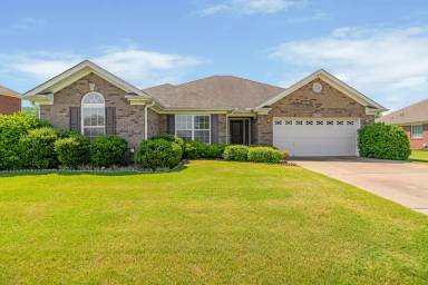 Main picture of 2758 Slate Dr SW