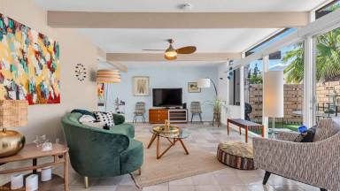 Main picture of 730 E Vista Chino
