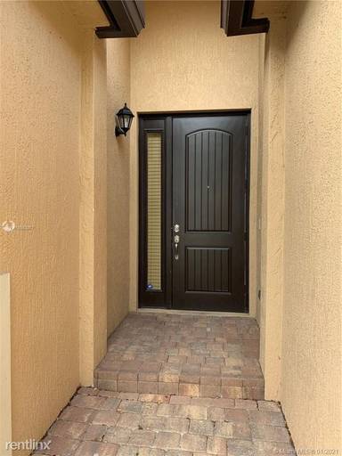 Main picture of 25314 SW 121st Ct