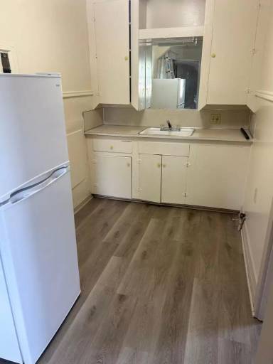 Main picture of 328 N Pine Ave