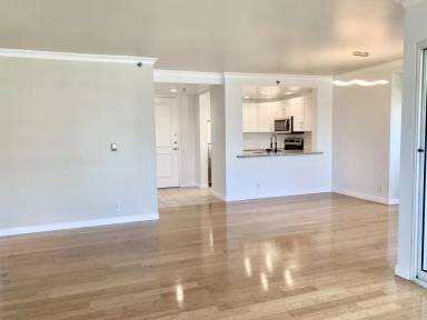 Main picture of Harbor Place Tower