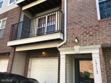 Main picture of 1713 Silver Bell Cir