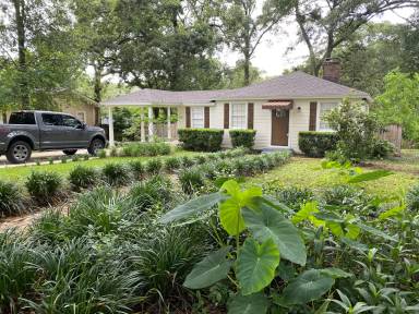 Main picture of 5224 Brentwood Ln