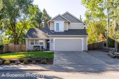 Main picture of 2049 NE Red Rock Ln