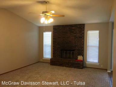 Main picture of 11805 E 80th Pl N