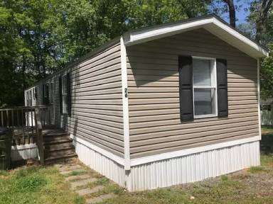 Main picture of 5888 Midway School Rd