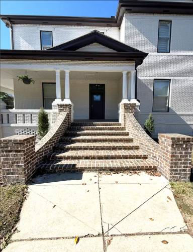 Main picture of 457 Grove St