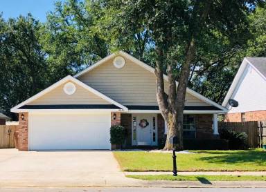 Main picture of 15030 Clear Springs Dr