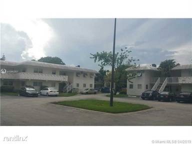 Main picture of Village At Dadeland Condo