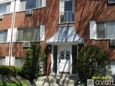Main picture of 658 Washington Blvd