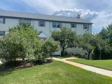 Main picture of 4427 Romlon St