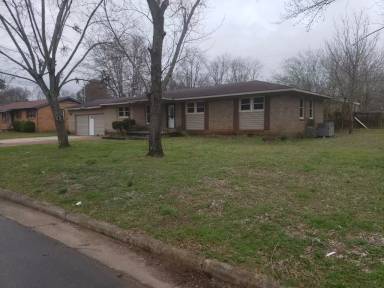 Main picture of 3005 Merry Oaks Dr NW